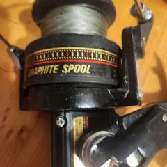 Daiwa 4050 Spinning Reel. Complete With Introduction And Box.in Good Condition. See Photos For Same.