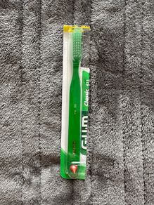 Brand new GUM tootbrush 411