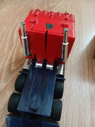 Transformer Optimus G1