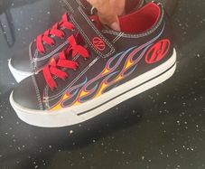 Brand new Heelys