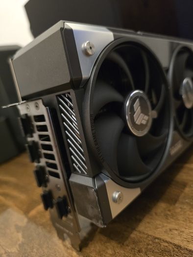 ASUS TUF Gaming GeForce RTX 5090 OC 32GB GDDR7 Refurbished, Like New