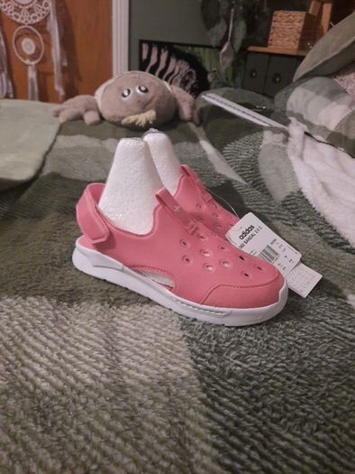 pink lightweight Adidas
