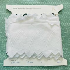 Vintage Swiss Broderie Anglaise Cotton Lace Trim 3m Embroidered Scalloped Edge
