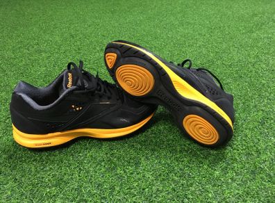 Reebok Easy Tone / Under Armour