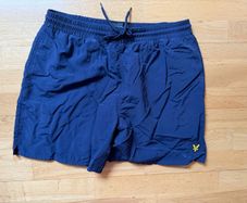Lyle and Scott Shorts Medium