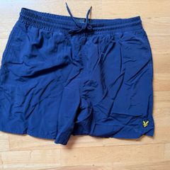 Lyle and Scott Shorts Medium