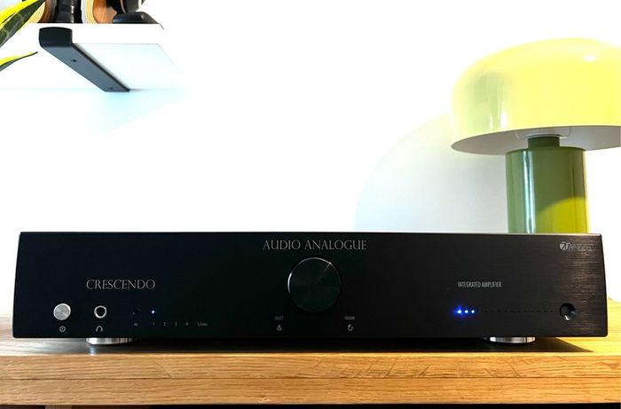 Audio Analogue Crescendo Airtech Amplifier - Mint Condition