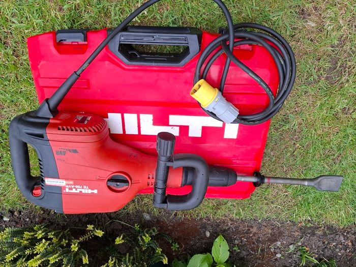 Hilti Breaker