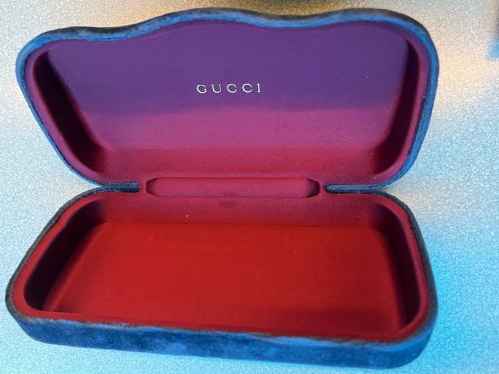 Gucci sunglasses Genuine suede hard case