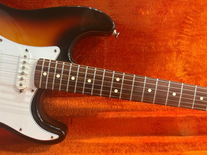 Fender Standard Roland Ready Stratocaster Sunburst 2003