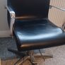 Hair salon chair Image 4