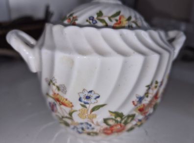 Sugar bowl
