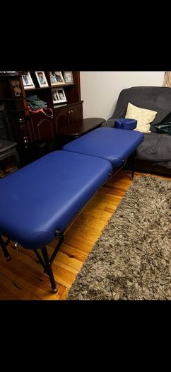 Portable massage couch