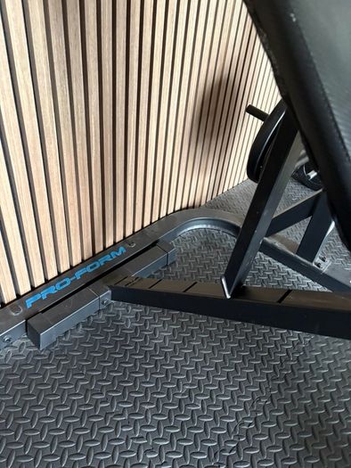 weight bench
