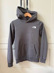 Bundle boys 12-13; North face, Nike tech fleece, under armour, Hoodrich