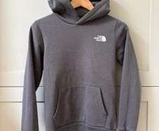 Bundle boys 12-13; North face, Nike tech fleece, under armour, Hoodrich