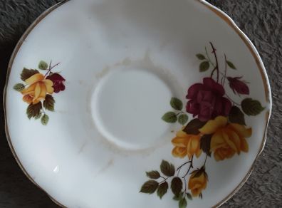 Arklow pottery saucer x1