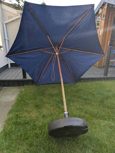 Parasol and Base