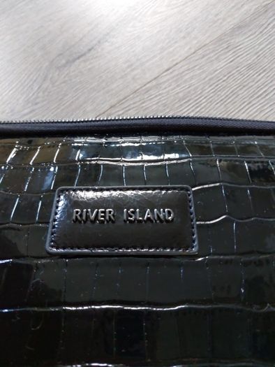 New River Island patent croc lap top case. Rrp 25 eurp