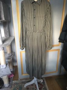 Pleated midi dress, good condition , size 10