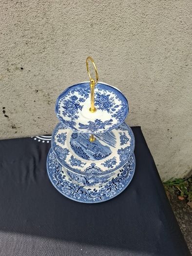By post only homemade blue cake stand