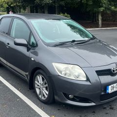 '08 Toyota Auris
