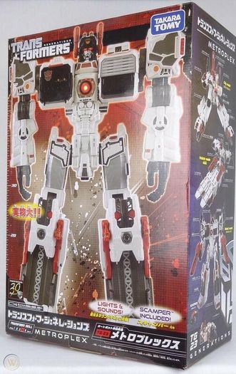 Transformer toy - Transformers Titan Metroplex Takara