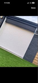 Roller shutter door