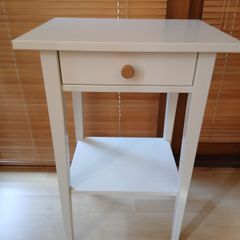 Bedside table
