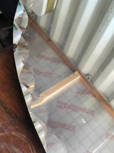 Antique and vintage mirrors