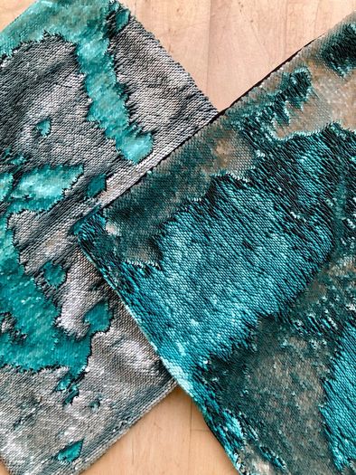 Pair of decorative cushion cover