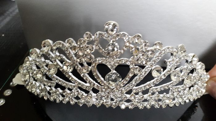 Bride's Designer Crystal Head piece