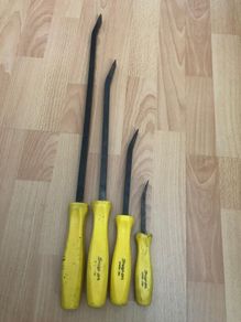 snap on pry bars