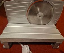 Food slicer