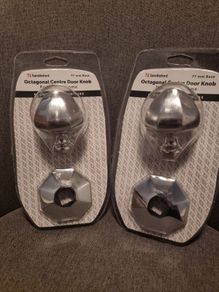 Sandleford Octagonal Centre Door Knob  Satin Chrome 77mm Base New X2