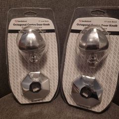 Sandleford Octagonal Centre Door Knob  Satin Chrome 77mm Base New X2