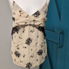 Brand new Savanna Miller top size 10. Postage included