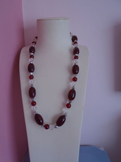 Long necklace,Jewellery,Red necklace