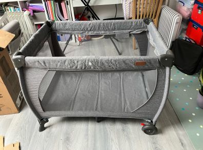 Baby elegance travel cot with New born insert and changing mat
