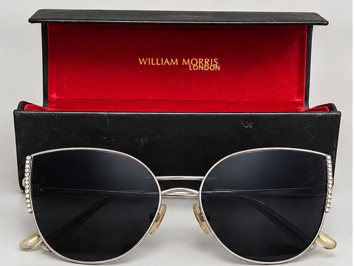 Steve Madden SR0422 Rhinestone Sunglasses + William Morris Case