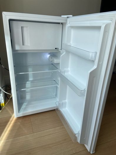 Under counter fridge