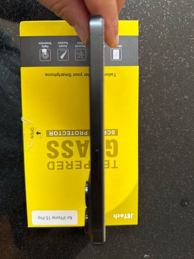 iPhone 15 pro 256gb