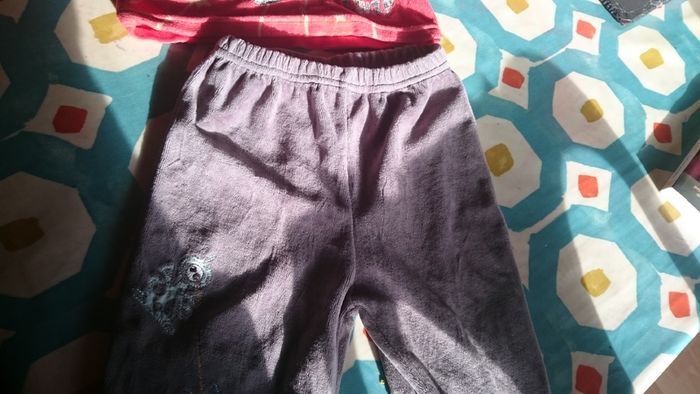 Dp am orange and brown pyjamas, top and matching pants,