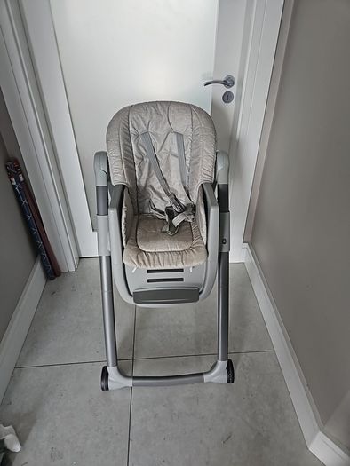 childs feeding chair