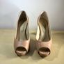 Hobbs Heels - size 5 Image 3