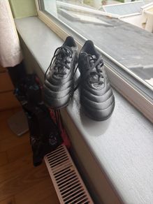 football boots adidas black size 7uk