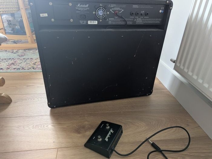Marshall mg100dfx