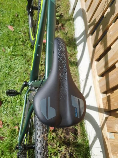 carrera vengeance mountain bike