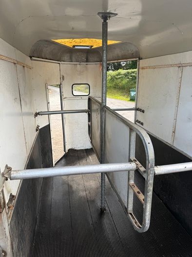 Horse Box