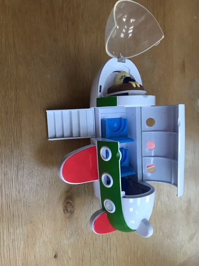 Peppa pig airplane